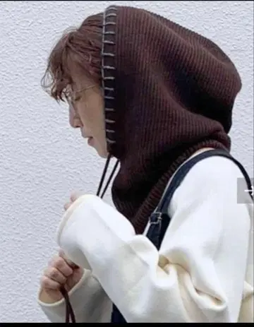 GINGI KNITTED HOODY 저널 스탠다드 랙