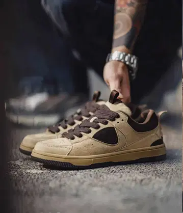 SLAMZ 스웨이드 스니커즈 브라운