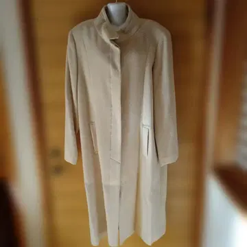 베이지 롱 코트 스탠드 카라