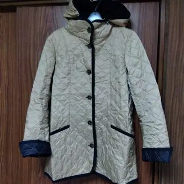 베이지 퀼팅 자켓 후드 부착 아마카 M