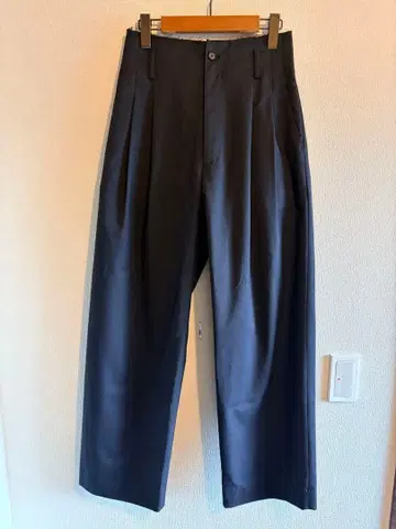 H beauty and youth 블랙 슬랙스