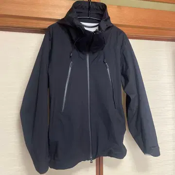 데상트 24SS 클레어스 블랙 XL