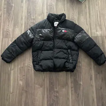 TOMMY JEANS 블랙 다운 자켓