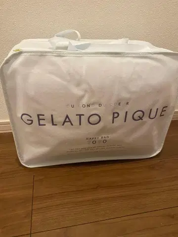 GELATO PIQUE 해피 백 2020 [ 미개봉 발췌 없음 ]