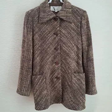 브라운 계열 트위드 자켓