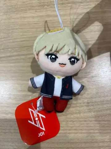 JO1 GiGO 콜라보 마스코트 시라이와