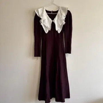 스나이델 버건디 니트 원피스 긴팔 레이스 옷깃 사이즈 0