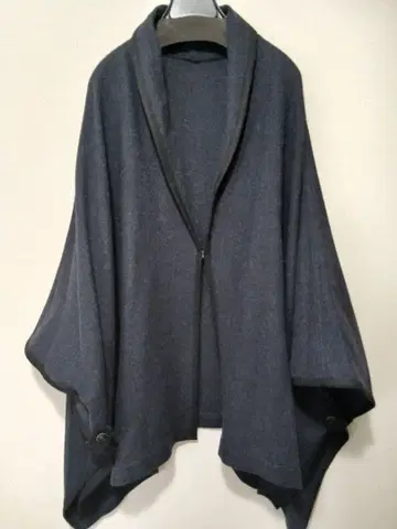 다크 네이비 판초 케이프 코트