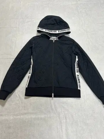 뉴발란스 퀼팅 후드 부착 자켓