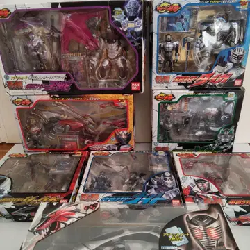 가면라이더 피규어 세트 반다이