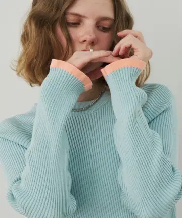 미사용 새상품 택 포함 Unitage 배색 크루넥 리브 니트 라이트 블루