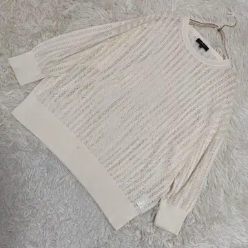 theory 니트 아이보리 S 캐주얼 스타일링 돌려입기 비침