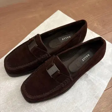 [ 새상품급 ] BALLY 36.5 브라운 스웨이드 로퍼