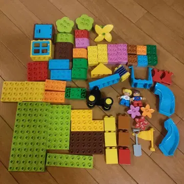 LEGO 듀플로 블록 세트 다채로운 블록과 피규어