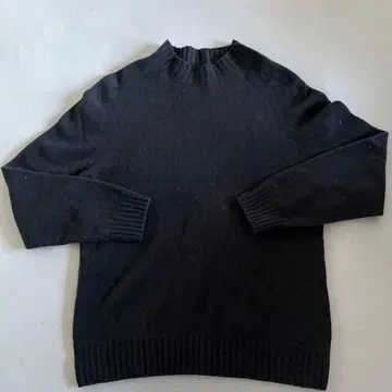 UNIQLO 블랙 울 스웨터 M made in Japan