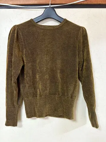 IENA 올리브 그린 긴팔 니트