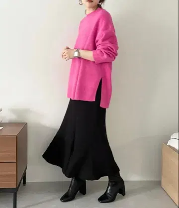 [ 새상품급 ] 로리즈팜 네온 핑크 니트 스웨터