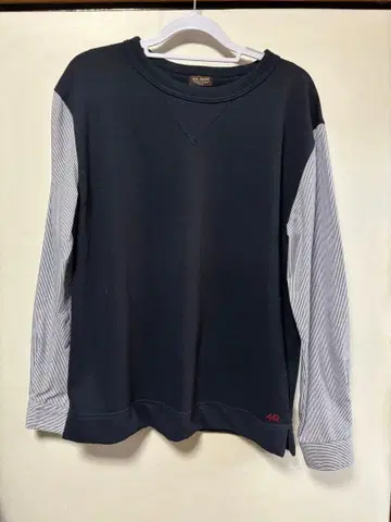 [ MR.OLIVE ] 미스터올리브 맨투맨 레이어드 스트라이프