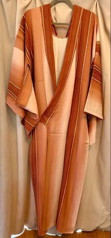 대중연극 여자 역할 기모노 핑크 오렌지 일본무용