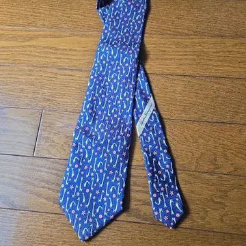 Salvatore Ferragamo 넥타이 네이비 기린 패턴