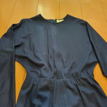 네이비/블루 긴팔 무릎 기장 원피스