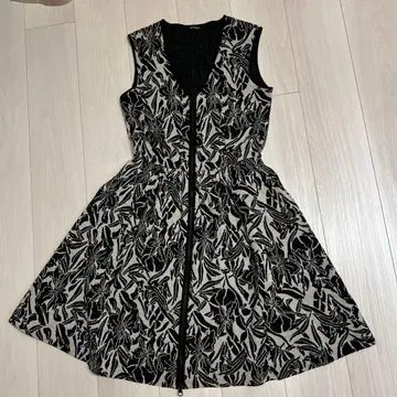 MAX & Co. 꽃무늬 원피스 M