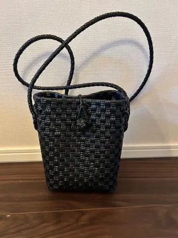 블랙 뜨개질 숄더백