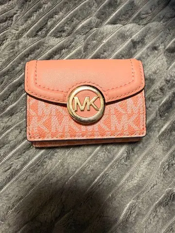 Michael Kors 3단 폴더형 지갑