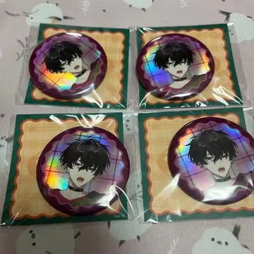 니지산지 Christmas Wear 스웨터 사에키 잇테츠 캔뱃지