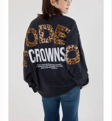 새상품 로데오 크라운 애니멀 인조 모피 아플리케 맨투맨 상의