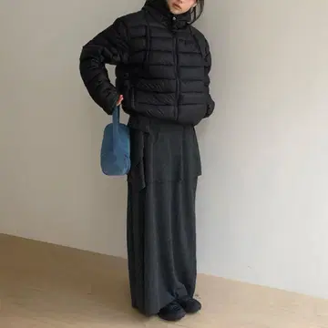 [ 새상품 ] Maybe baby 니트 스커트 차콜