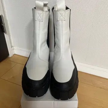 PUMA 사이드 고어 부츠 화이트/블랙 UK6