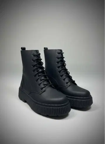 새상품 PUMA 블랙 워크 부츠 24.5cm