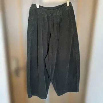 ORDINARY FITS 00 코듀로이 와이드 팬츠 다크 그린