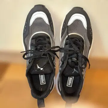 Puma 블랙/화이트 스니커즈