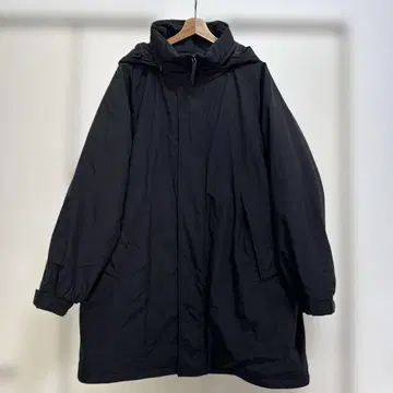 유니클로 방풍 패딩 코트 블랙 XL 유니클로 몬스터 파카