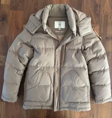 AIGLE 후드 부착 다운 자켓 베이지