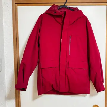 [ 새상품급 ] UNIQLO 레드 다운 자켓 M 사이즈