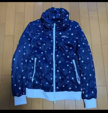 캘러웨이 별 패턴 다운 자켓 M 사이즈