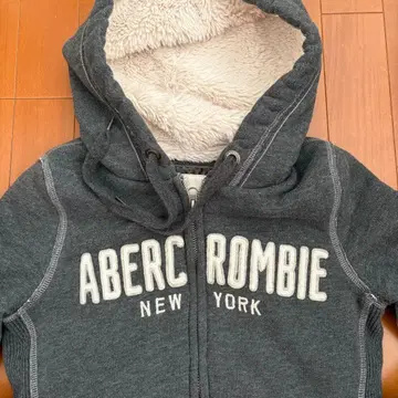 Abercrombie & Fitch 후드 부착 보아 후드티