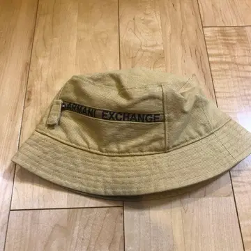 ARMANI EXCHANGE 버킷햇 베이지