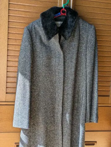 울 블렌드 짙은 갈색 헤링본 롱 코트