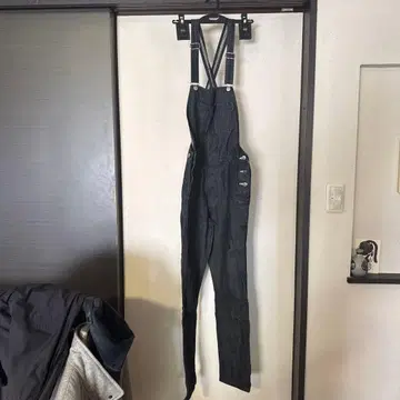 MARU TO 다크 데님 크로스 스트랩 오버롤