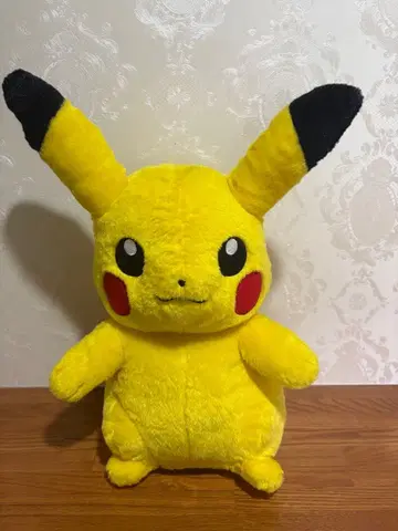피카츄 봉제 인형 포즈 가능