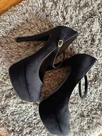 ESPERANZA 블랙 하이힐 펌프스