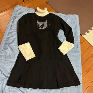 WAAC 터틀넥 스웨터