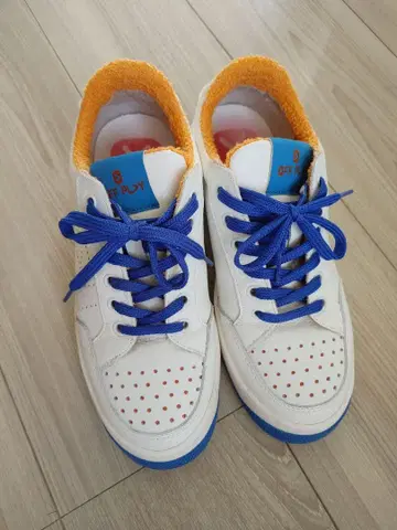 1206 OFF PLAY 이탈리아 천연 가죽 스니커즈