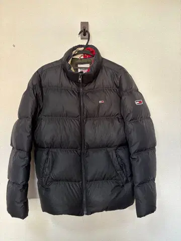 TOMMY JEANS 블랙 다운 자켓