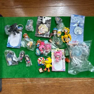 아이돌 마스터, 하츠네 미쿠 외 총 25개