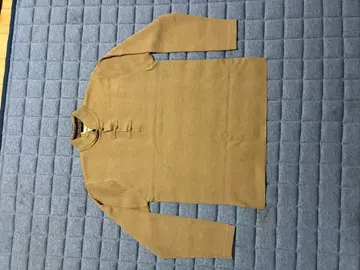 브라운 스탠드 카라 니트 스웨터